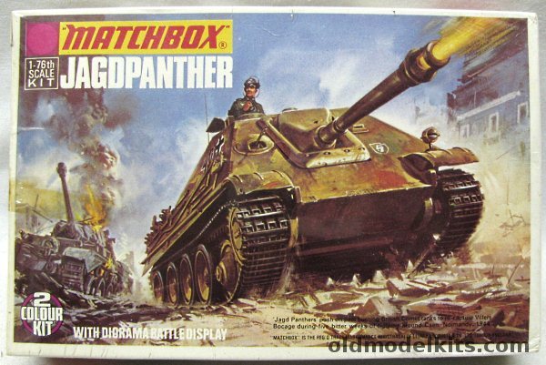 Matchbox 1/76 Jagdpanther with Diorama Display Base, PK80 plastic model kit